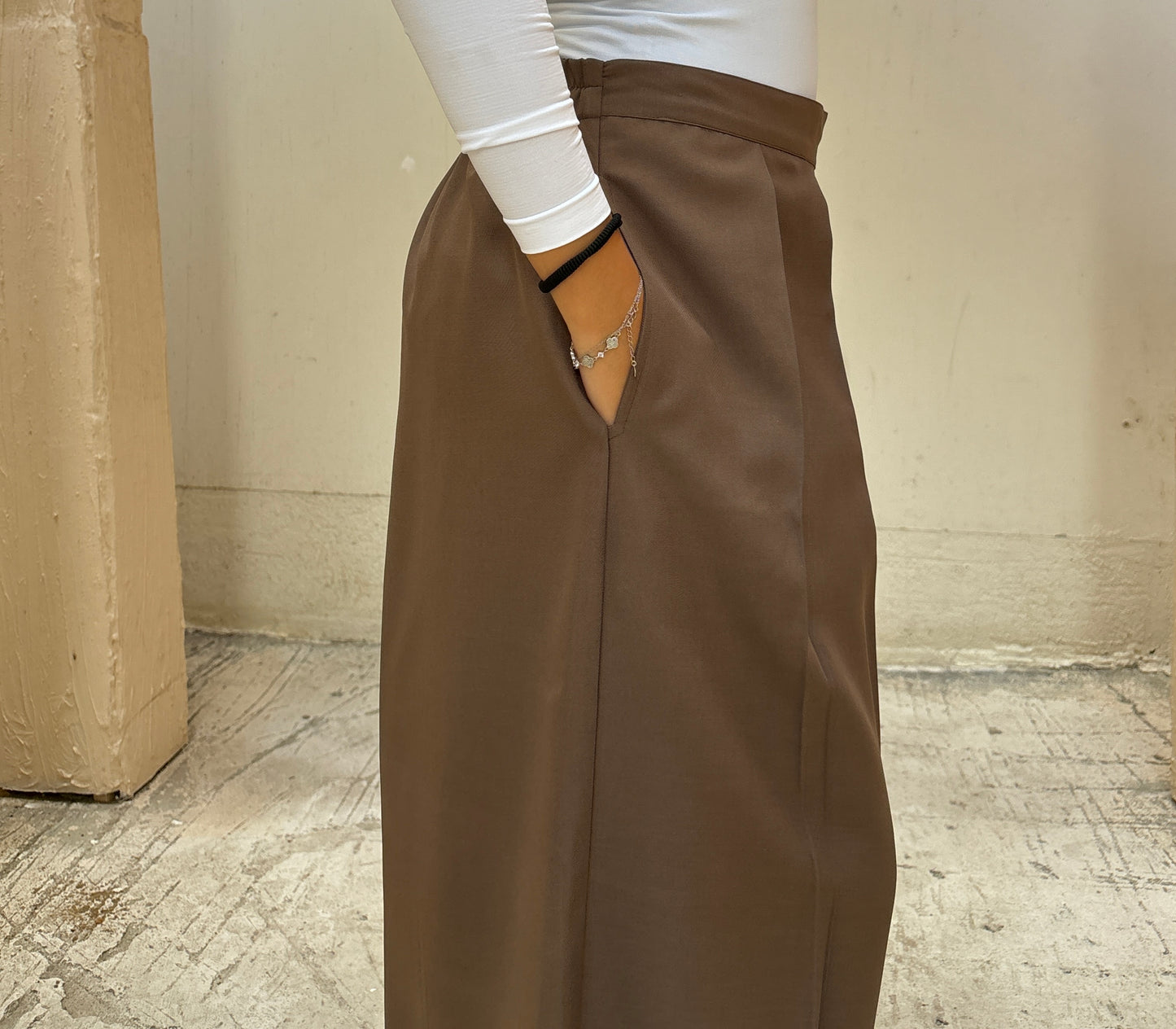 Wide skirt pants