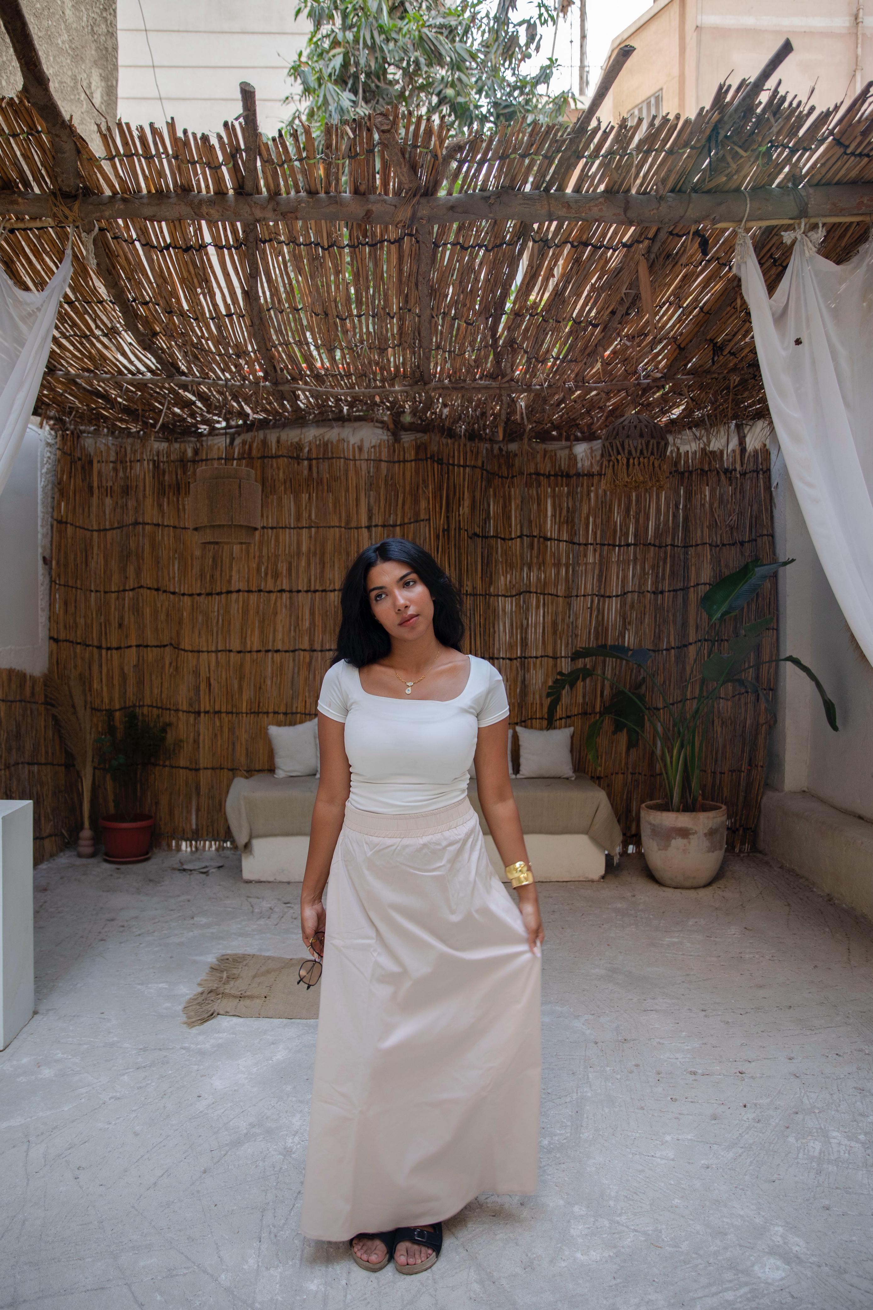 classic skirt in beige