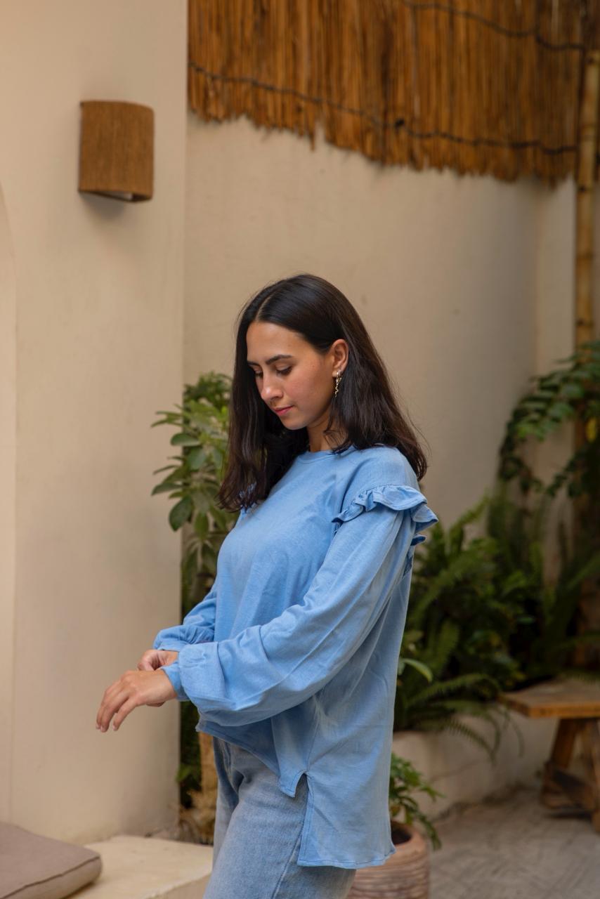 ruffles blouse in blue