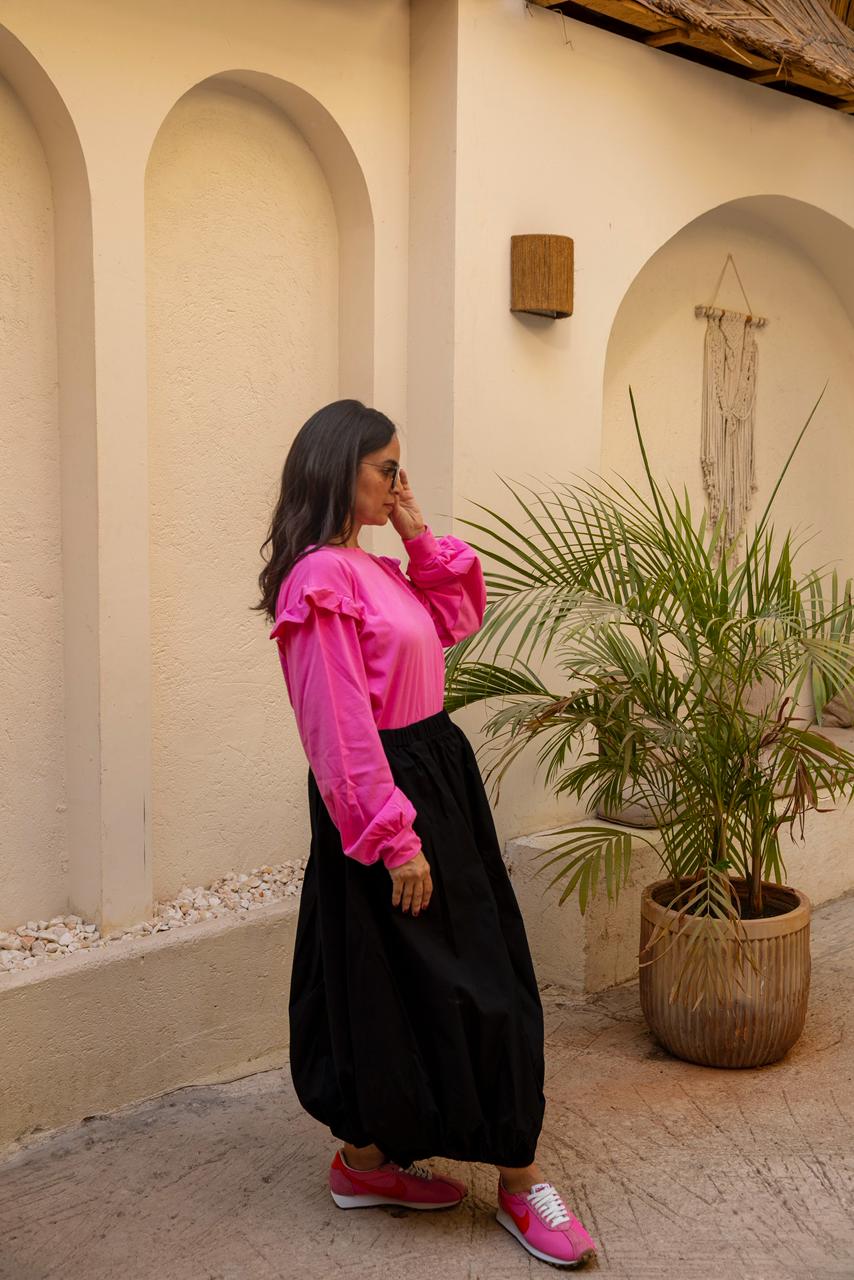Baloon skirt in black