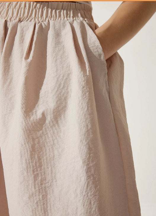 classic skirt in beige